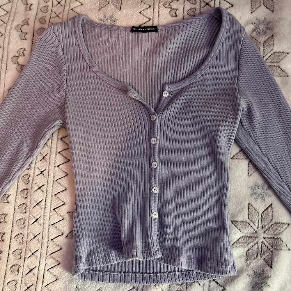 Brandy Melville “ Zelly Ribbed Long Sleeve Top “